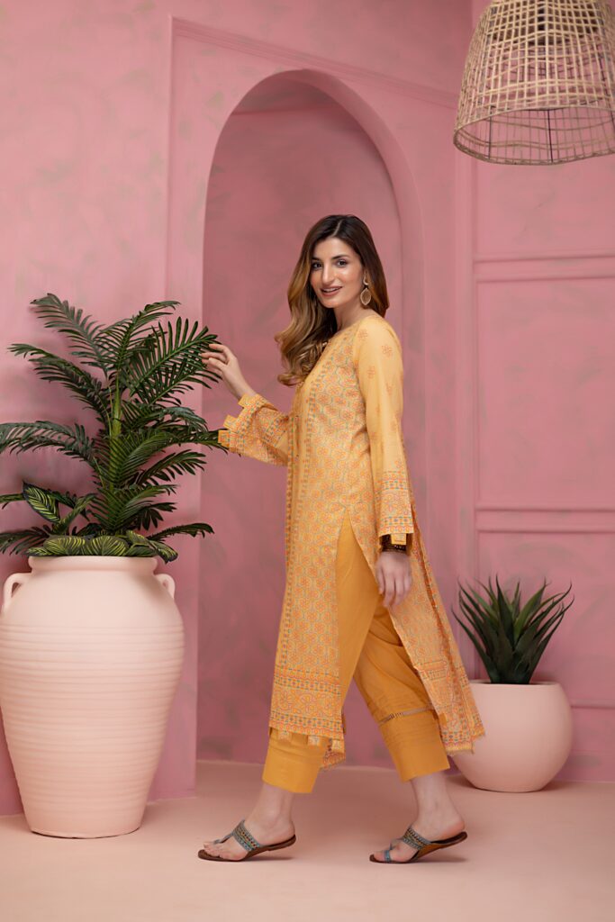 Salina By Regalia Textiles Unstitched 3 Piece Printed Lawn Suit - V16 SPL16-10 - Summer Collection Brand Mafia by Zonash