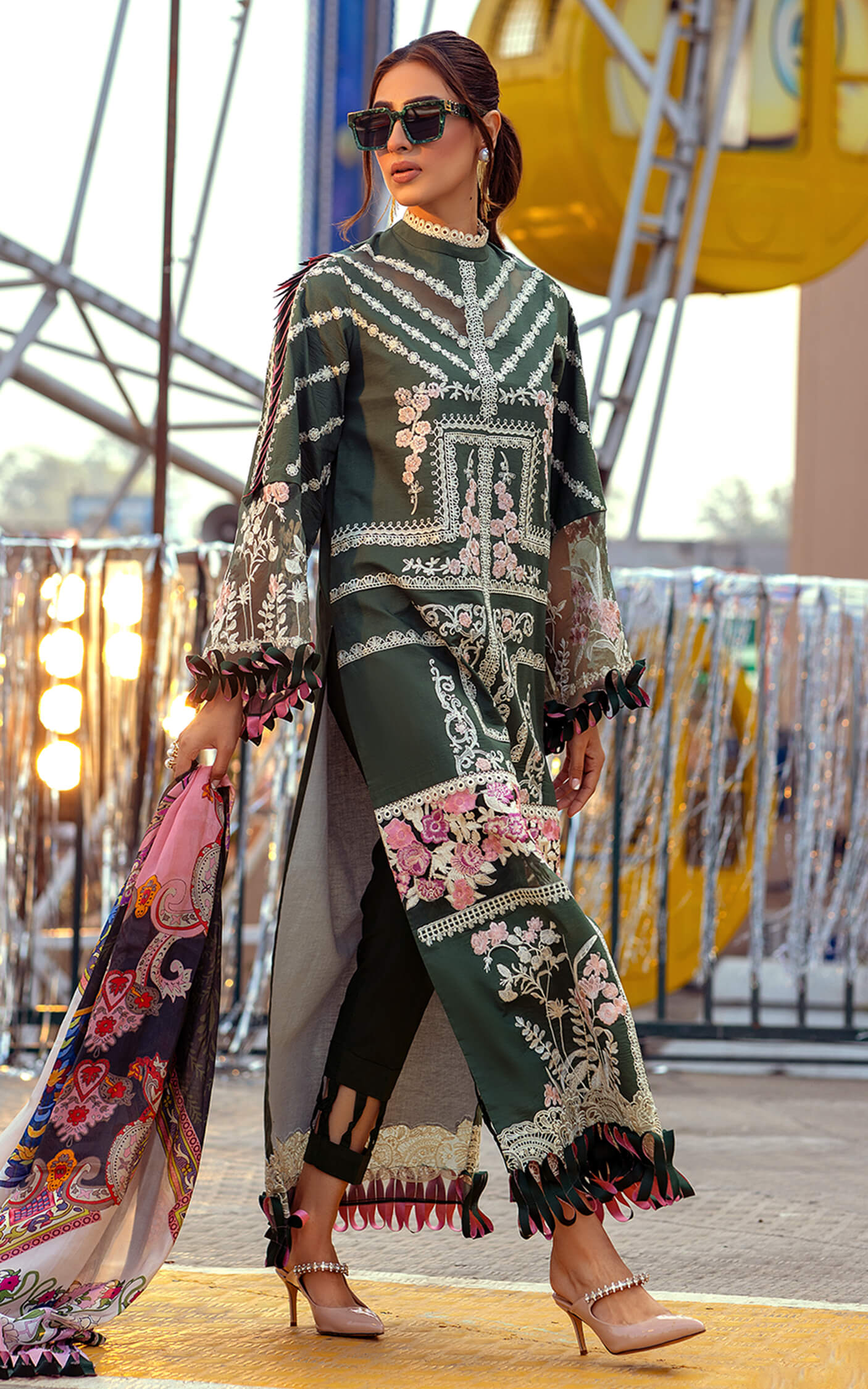 Lilibet By Asifa & Nabeel Embroidered Lawn Unstitched 3 Piece Suits (SL-08) Avery - Spring / Summer Collection Brand Mafia by Zonash